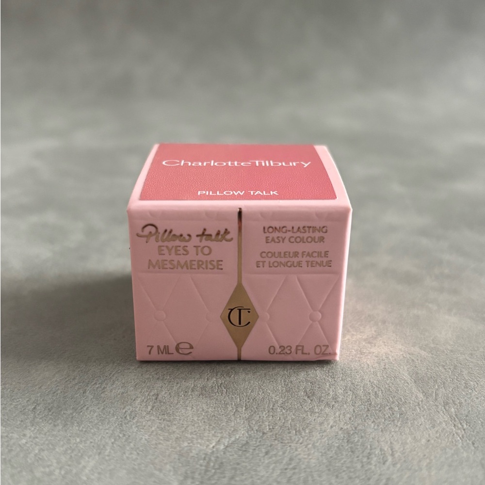 Charlotte Tilbury Pillow Talk Eyes to Mesmerise in Soft Pink